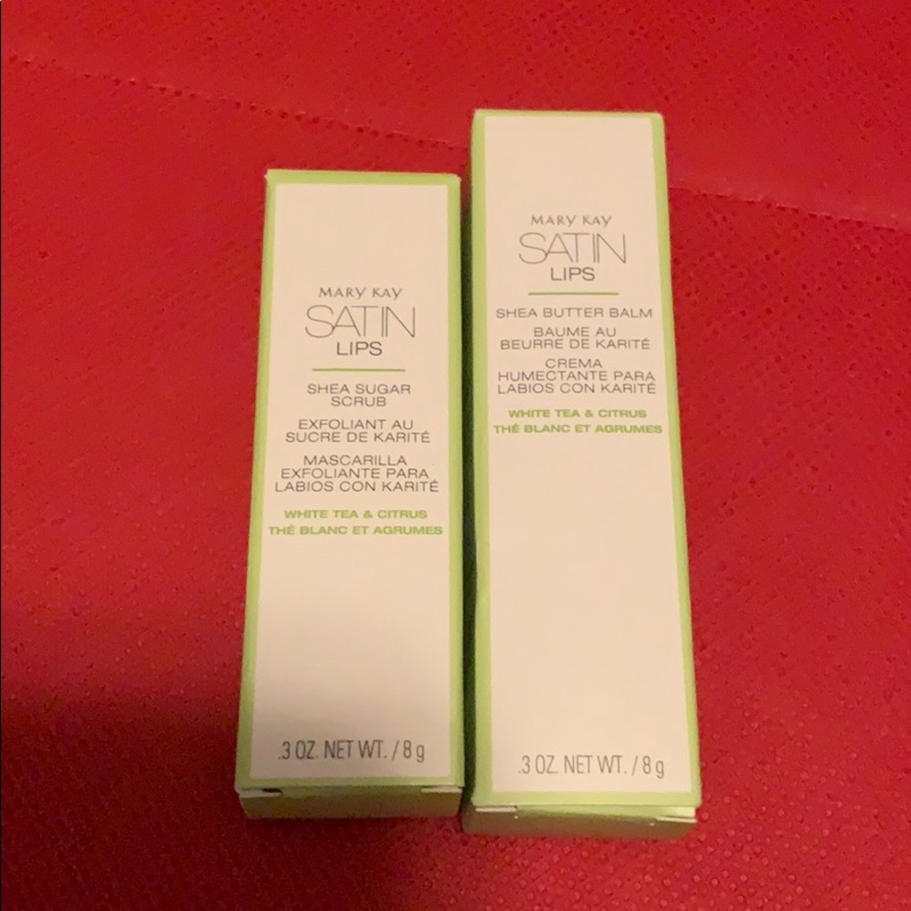 LAST DAY, CLOSET CLOSING!! Mary Kay Satin Lips set